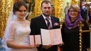 Федеральный канал показал сюжет о первом браке в саратовском храме