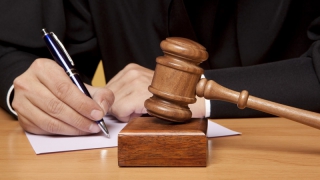 Суд признал незаконным решение отобрать мандат у энгельсского депутата Суд признал незаконным решение отобрать мандат у энгельсского депутата