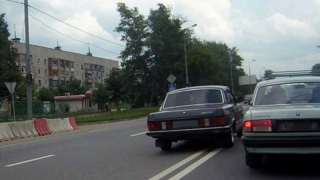 Общественник Юрий Виткин объяснил логику нарушителей ПДД «у нас» Общественник Юрий Виткин объяснил логику нарушителей ПДД «у нас»
