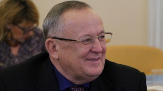 Экс-губернатор Аяцков сравнил использование с/х земель с изнасилованием