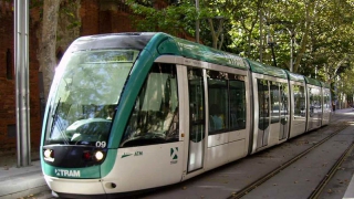 Вдоль набережной хотят запустить скоростной трамвай Вдоль набережной хотят запустить скоростной трамвай