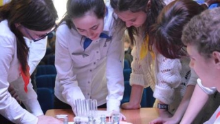 В Саратовском ГАУ для саратовских школьников провели марафон знаний по химии