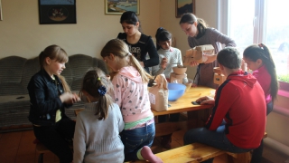 Энтузиасты собирают книгу хлебных рецептов села Лох