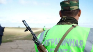 Иностранца из Санкт-Петербурга осудили за взятку пограничнику Иностранца из Санкт-Петербурга осудили за взятку пограничнику