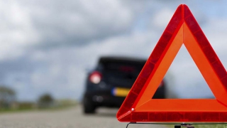 В Саратовском районе под колеса угодил нетрезвый пешеход с цветами в зубах В Саратовском районе под колеса угодил нетрезвый пешеход с цветами в зубах