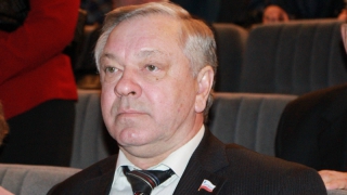 Вице-спикеру Александру Сундееву указали на незнание законов