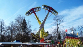 Врио губернатора поручил проверить безопасность сломавшегося в Горпарке аттракциона Врио губернатора поручил проверить безопасность сломавшегося в Горпарке аттракциона