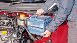 В Энгельсе молодого человека задержали за серию хищений аккумуляторов В Энгельсе молодого человека задержали за серию хищений аккумуляторов