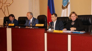 Губернатор о долгостроях в Саратове: «Кое-где что-то растащили» Губернатор о долгостроях в Саратове: «Кое-где что-то растащили»