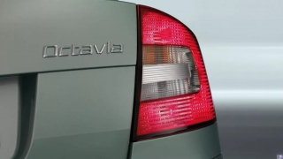 «Шкода Октавия» сбила шедшего по дороге 16-летнего подростка «Шкода Октавия» сбила шедшего по дороге 16-летнего подростка