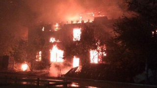 В Заводском районе за сутки сгорела вторая расселенная двухэтажка
