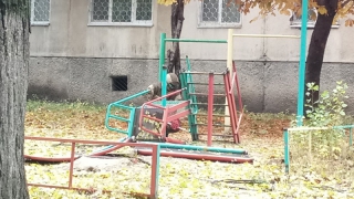 Чиновники рассказали, зачем срезали карусели в Саратове Чиновники рассказали, зачем срезали карусели в Саратове