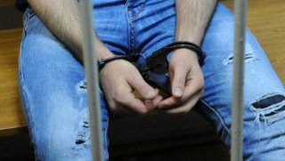 Энгельсского педофила отправили в тюрьму на 13 лет за разврат с падчерицей