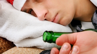 Саратовская полиция призывает не пить алкоголь, если есть сомнения Саратовская полиция призывает не пить алкоголь, если есть сомнения