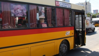 В Саратове уволили буйного водителя автобуса, выгнавшего ребенка из салона
