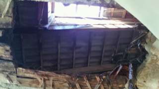 Хозяйка квартиры на Азина с упавшим потолком: Дочь кричала «Мама, я боюсь!»