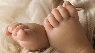 На Тракторной малыш получил перелом при падении с дивана На Тракторной малыш получил перелом при падении с дивана