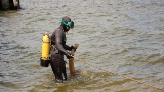 Водолазы нашли тело утонувшего дайвера в Волге на глубине 3 метров