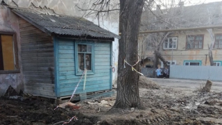 Двухэтажный дом в Елшанке спасли от подтопления и разрушения
