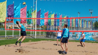 В Татищеве открыли сезон пляжного волейбола