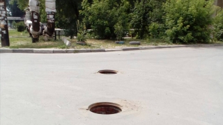 В Комсомольском поселке украли 5 крышек люков В Комсомольском поселке украли 5 крышек люков