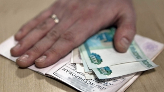Житель Энгельса заплатит 120 тысяч за прописку гражданина Таджикистана