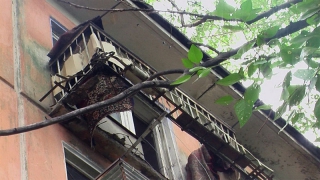 В Энгельсе следователи расследуют гибель мужчины при обрушении балкона