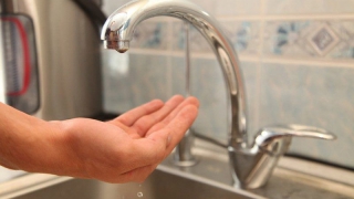 Жители двух районов Саратова до полуночи остались без воды Жители двух районов Саратова до полуночи остались без воды