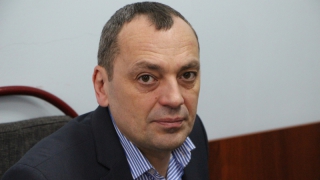 Взяточнику-чиновнику Суркову «простили» 100 млн рублей, но вернули его в колонию