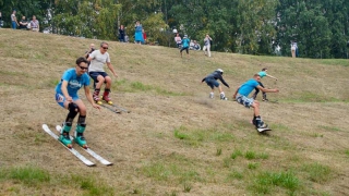 Жителям Саратова запретят кататься на лыжах по газонам