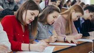 ����� 2000 ���������� �������� ����������� ������� � ����