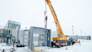 В аэропорту Гагарин монтируют телескопические пассажирские трапы В аэропорту Гагарин монтируют телескопические пассажирские трапы