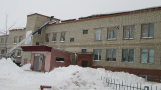 В Новоузенске из-за снега рухнула крыша школы