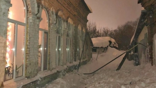Сход льда на газопровод в Пичугинском переулке. Прокуратура оценит бездействие УК