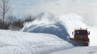 В Красноармейском и Саратовском районах перекрыли трассу грузовикам и автобусам В Красноармейском и Саратовском районах перекрыли трассу грузовикам и автобусам