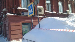 Администрация Волжского района не знает, кто перекрыл улицу в центре города Администрация Волжского района не знает, кто перекрыл улицу в центре города