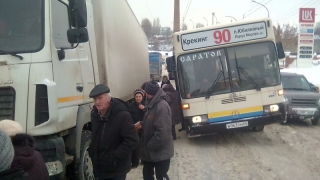 Взрыв в кафе «Рандеву» и транспортный коллапс пошатнули устойчивость Саратовской области