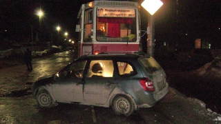 Автоледи на «Калине» столкнулась с трамваем №10 на Огородной Автоледи на «Калине» столкнулась с трамваем №10 на Огородной