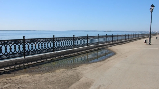 Общественницу удивили курящие спортсмены на набережной Саратова Общественницу удивили курящие спортсмены на набережной Саратова