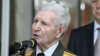 Ветеран ВОВ дал отпор молодому коммунисту в рассуждениях о сути «Бессмертного полка»