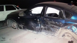 Под Марксом в столкновении «БМВ», «Мицубиси» и «Лады» пострадали 5 человек Под Марксом в столкновении «БМВ», «Мицубиси» и «Лады» пострадали 5 человек