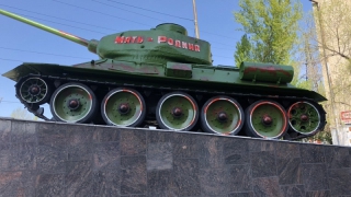 В Саратове задержали вандала за рисунки на памятнике танкистам
