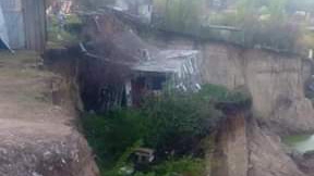 В Сосенках оползень разрушил дом