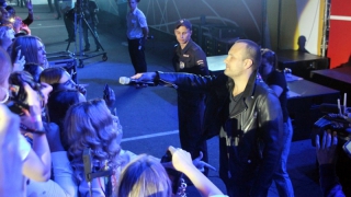 Саратовские выпускники на «Розе ветров» кричали песни с группой «Te100steron». Видео