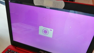 Россиянам посоветовали заклеивать веб-камеры и микрофоны на компьютерах Россиянам посоветовали заклеивать веб-камеры и микрофоны на компьютерах