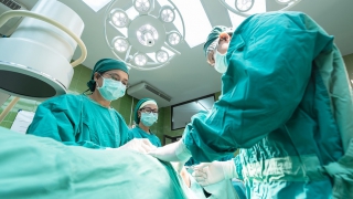 Саратовстат: средняя зарплата врачей в регионе превысила 50 тысяч рублей