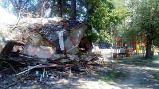 Заводчане напуганы играми детей у развалин аварийного дома 
