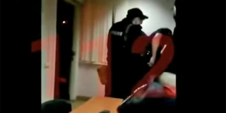 Экс-полицейский отделался условным сроком за избиение задержанных