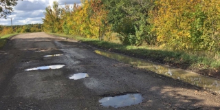 В минтрансе пообещали отремонтировать опасную для школьников дорогу на Таловку