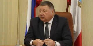 Председатель облдумы Александр Романов уходит с поста главы фракции ЕР